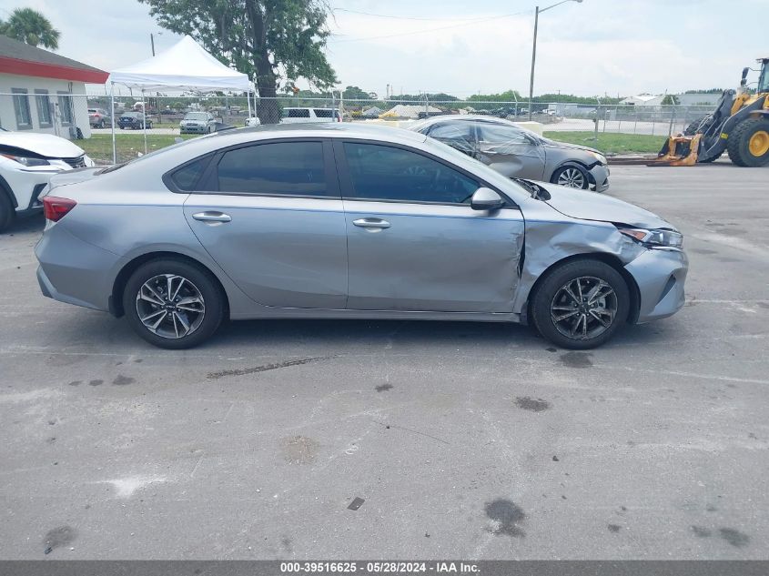 2024 Kia Forte Lxs VIN: 3KPF24AD4RE705014 Lot: 39516625