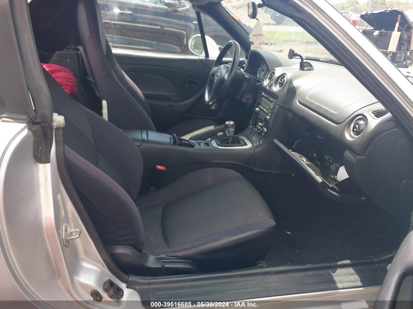 2002 Mazda Mx-5 Miata Cloth/Ls/Se VIN: JM1NB353420230373 Lot: 39516685