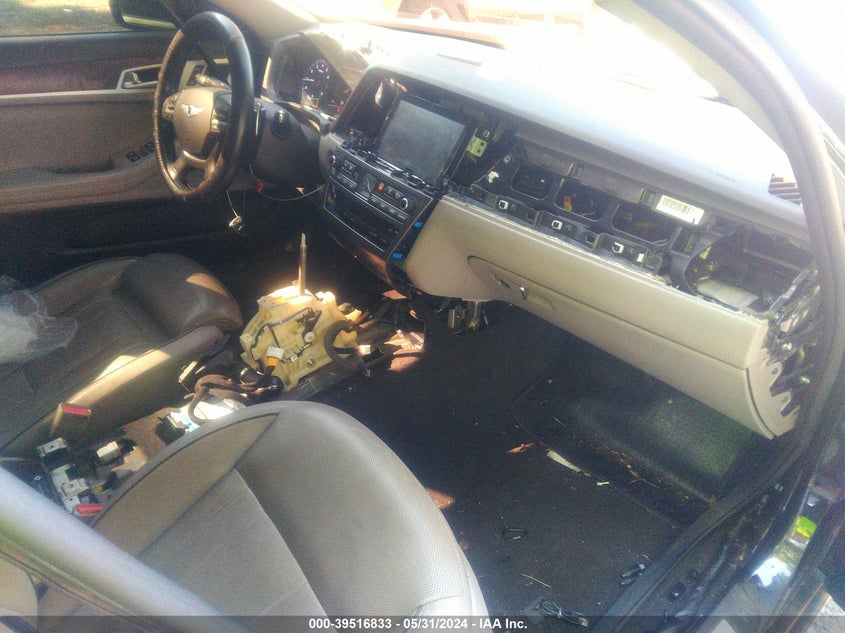 2015 Hyundai Genesis 3.8 VIN: KMHGN4JE4FU029919 Lot: 39516833