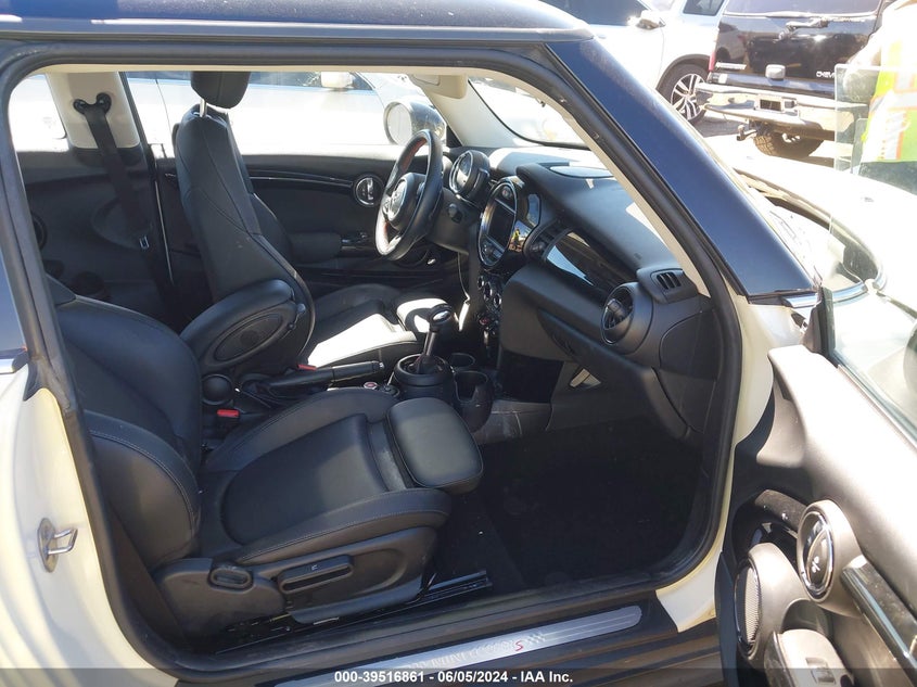 2019 Mini Hardtop Cooper S VIN: WMWXP7C56K2A54016 Lot: 39516861