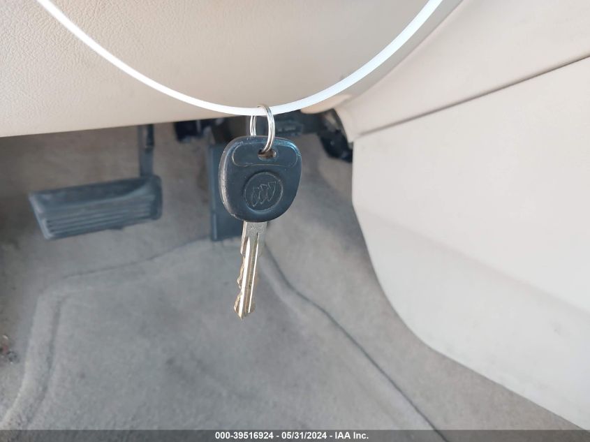 2008 Buick Lacrosse Cx VIN: 2G4WC582681133779 Lot: 39516924