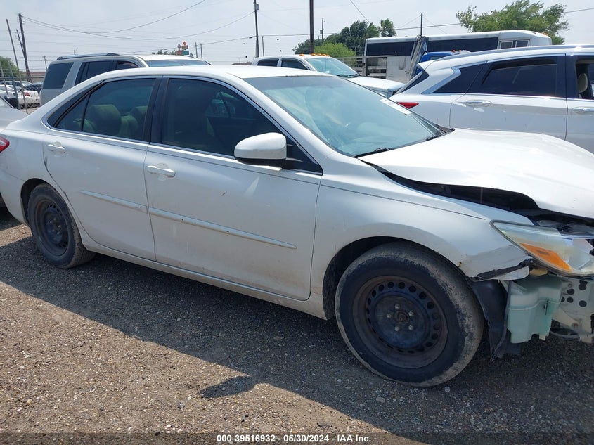 2015 Toyota Camry Le VIN: 4T4BF1FKXFR444964 Lot: 39516932