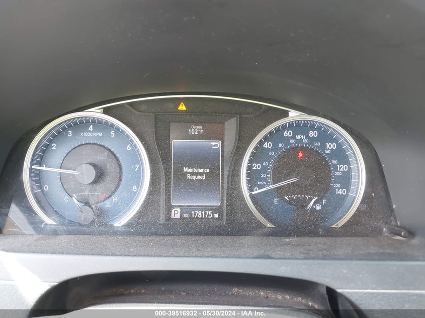 2015 Toyota Camry Le VIN: 4T4BF1FKXFR444964 Lot: 39516932