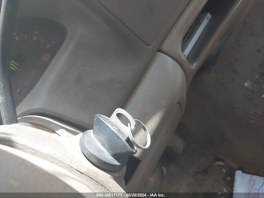 2000 Ford F-250 Lariat/Xl/Xlt VIN: 1FTNW20L7YEA42710 Lot: 39517177