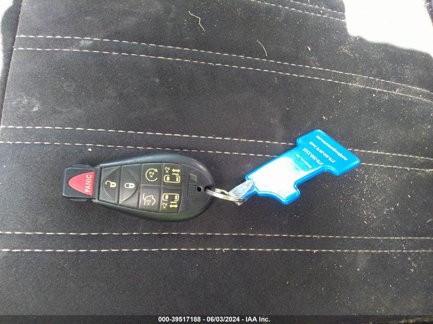 2014 Chrysler Town & Country Touring-L 30Th Anniversary VIN: 2C4RC1CG7ER256890 Lot: 39517188