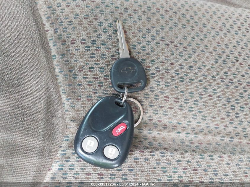 2004 Chevrolet Tahoe Ls VIN: 1GNEC13Z94R192878 Lot: 39517234