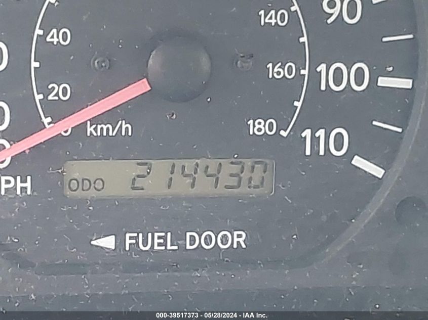 1998 Toyota Sienna Xle VIN: 4T3ZF13C2WU047584 Lot: 39517373