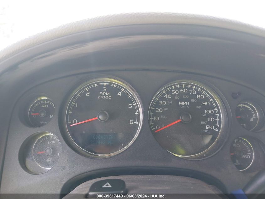 2012 Chevrolet Suburban 1500 Lt VIN: 1GNSCJE05CR134833 Lot: 39517440