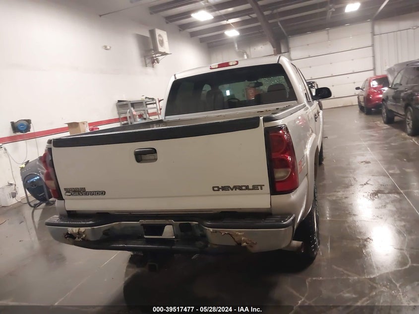 2004 Chevrolet Silverado 1500 Z71 VIN: 2GCEK13T741292719 Lot: 39517477