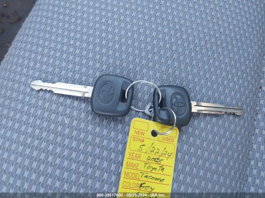 2005 Toyota Tacoma VIN: 5TENX22N95Z112244 Lot: 39517605