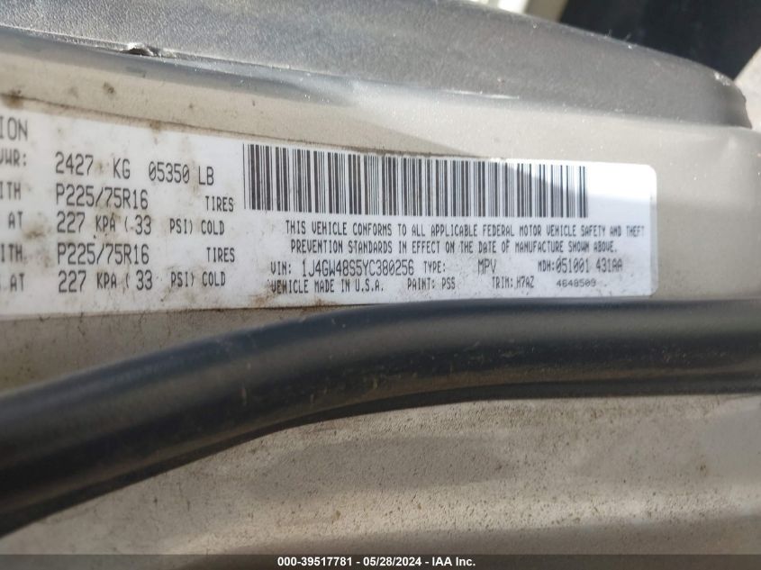 2000 Jeep Grand Cherokee Laredo VIN: 1J4GW48S5YC380256 Lot: 39517781