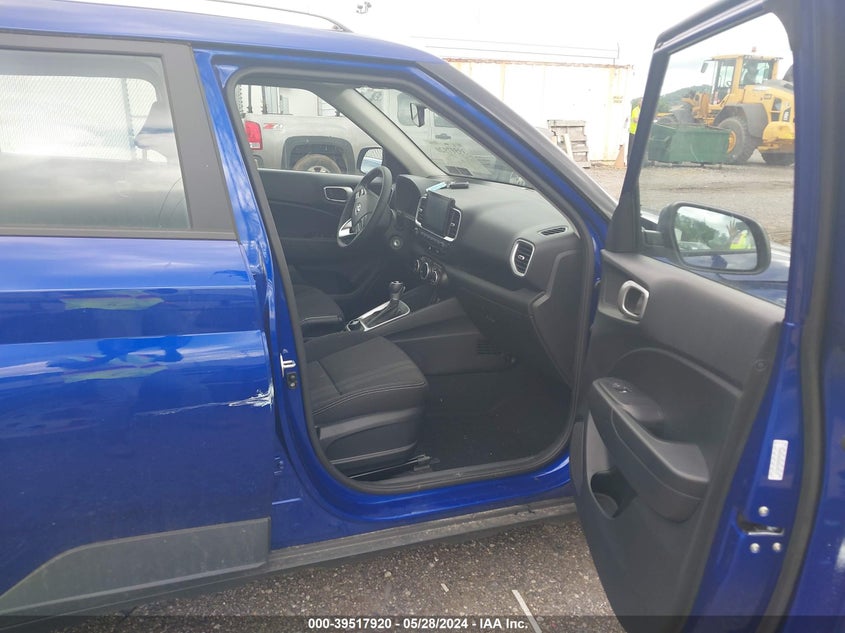 2023 Hyundai Venue Sel VIN: KMHRC8A33PU274717 Lot: 39517920