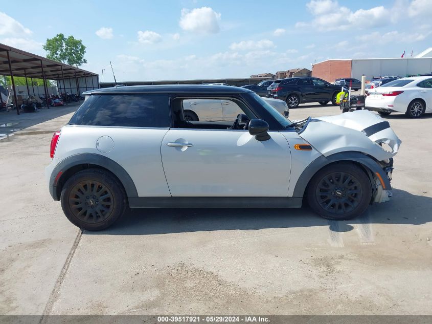 2015 Mini Hardtop Cooper VIN: WMWXM5C54F3A58174 Lot: 39517921