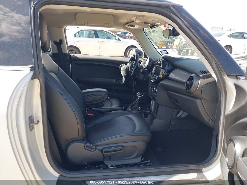 2015 Mini Hardtop Cooper VIN: WMWXM5C54F3A58174 Lot: 39517921