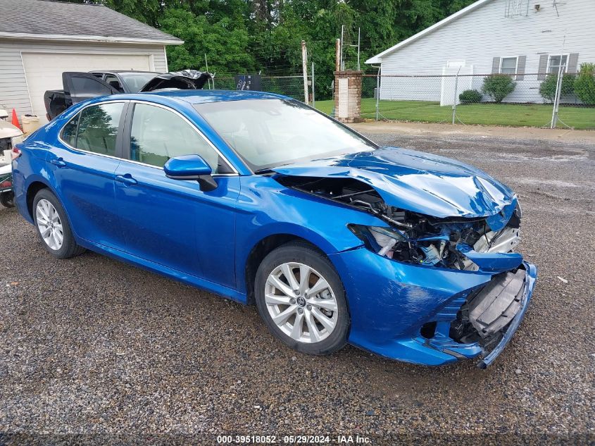 4T1C11AK0LU304972 2020 TOYOTA CAMRY - Image 1