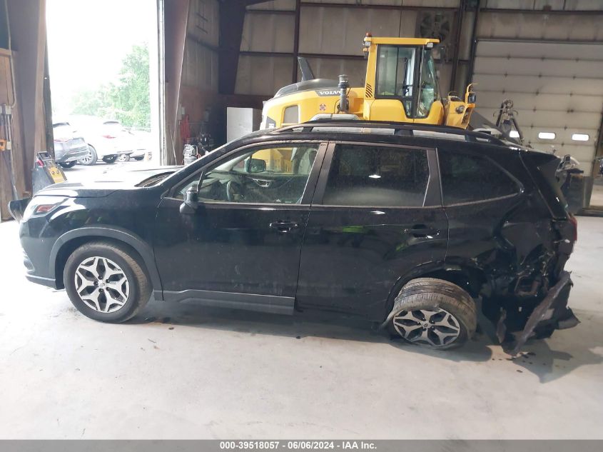 2022 Subaru Forester Premium VIN: JF2SKADC4NH463086 Lot: 39518057