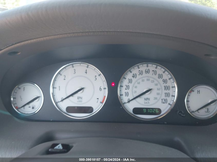 2001 Chrysler 300M VIN: 2C3AE66G11H580017 Lot: 39518157