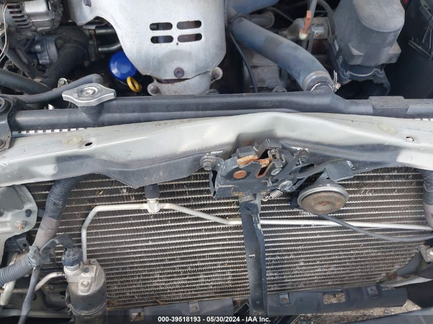 2000 Toyota Camry Le VIN: 4T1BG22K0YU001860 Lot: 39518193