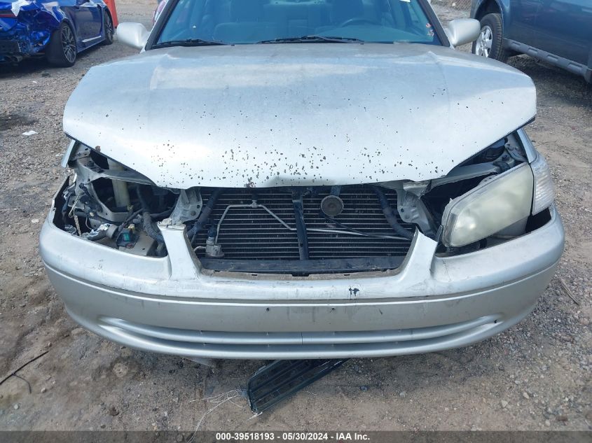 2000 Toyota Camry Le VIN: 4T1BG22K0YU001860 Lot: 39518193