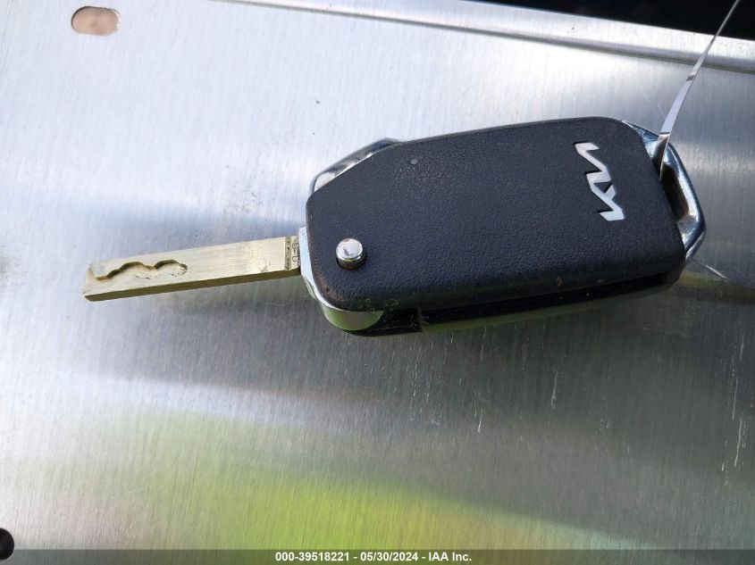 2022 Kia Soul Lx VIN: KNDJ23AUXN7158846 Lot: 39518221