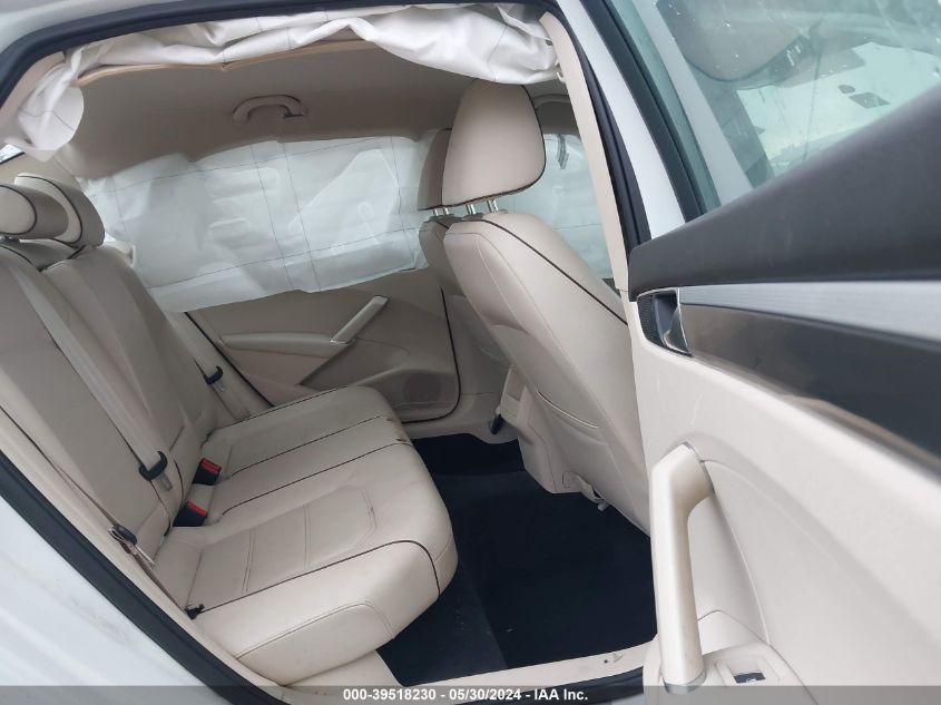 2017 Volkswagen Passat 1.8T R-Line VIN: 1VWDT7A35HC017720 Lot: 39518230