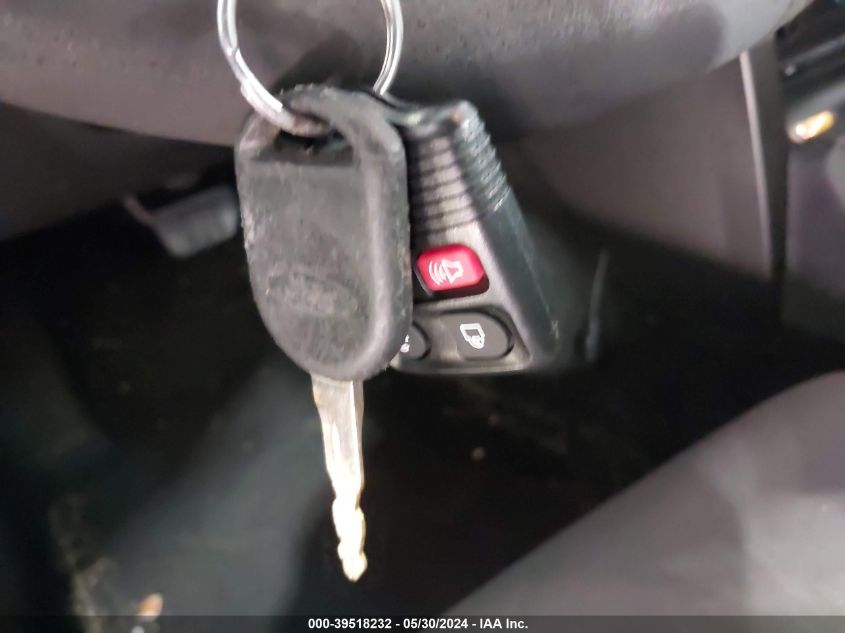 2005 Ford Mustang V6 Deluxe/V6 Premium VIN: 1ZVFT80N655137074 Lot: 39518232