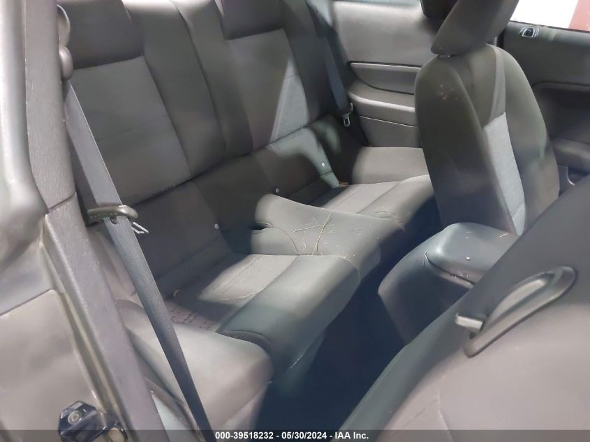 2005 Ford Mustang V6 Deluxe/V6 Premium VIN: 1ZVFT80N655137074 Lot: 39518232