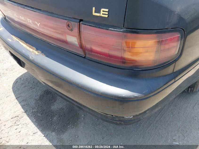 1992 Toyota Camry Le VIN: 4T1SK12E2NU109332 Lot: 39518263