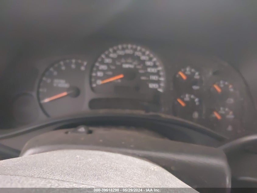 2004 Chevrolet Silverado 1500 Ls VIN: 2GCEK13T941369722 Lot: 39518298