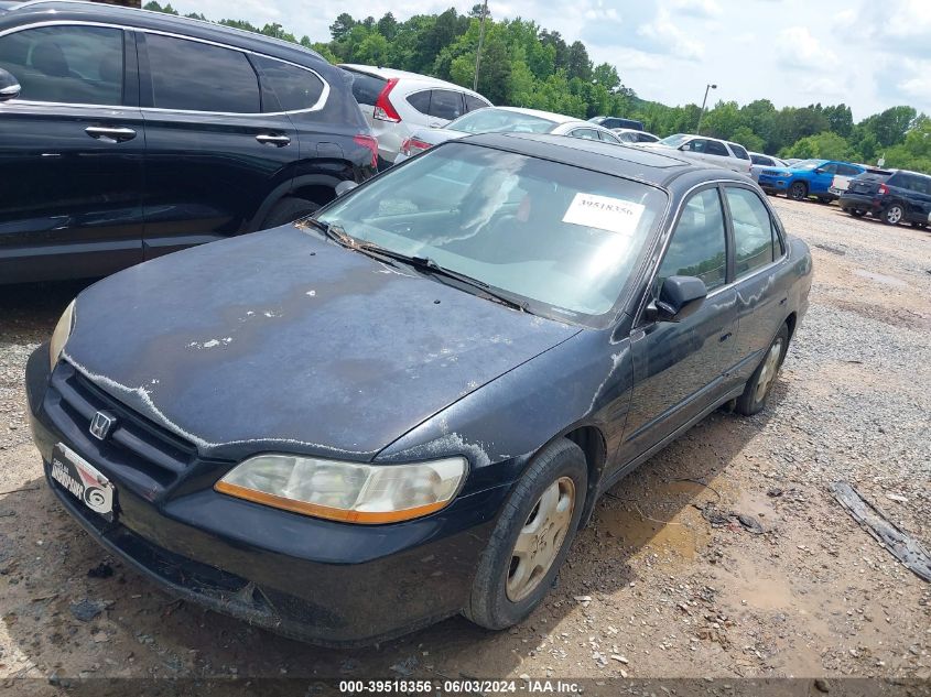 2000 Honda Accord 3.0 Ex VIN: 1HGCG1658YA015600 Lot: 39518356