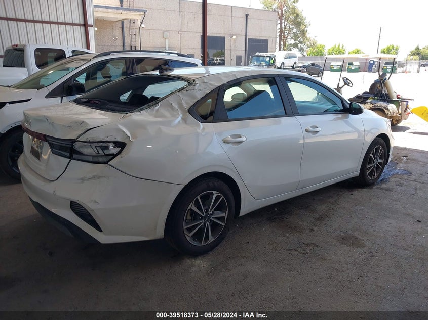 VIN 3KPF24AD3PE683682 2023 KIA FORTE LXS