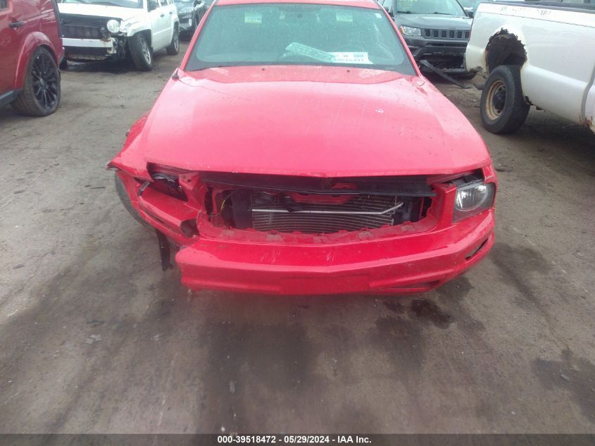 2007 Ford Mustang V6 Deluxe/V6 Premium VIN: 1ZVFT80N675350920 Lot: 39518472