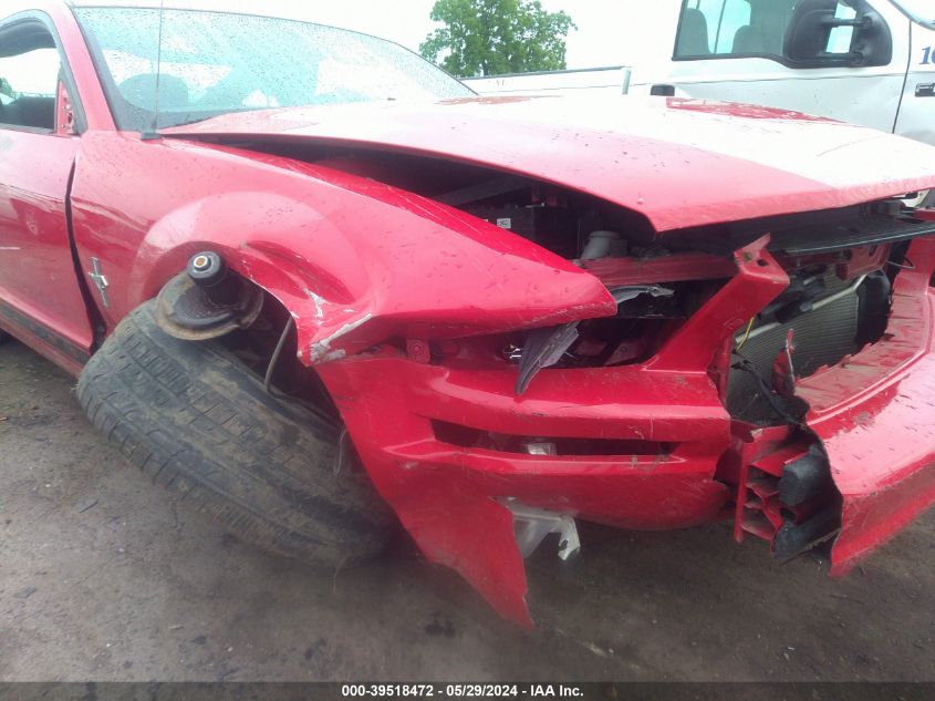 2007 Ford Mustang V6 Deluxe/V6 Premium VIN: 1ZVFT80N675350920 Lot: 39518472