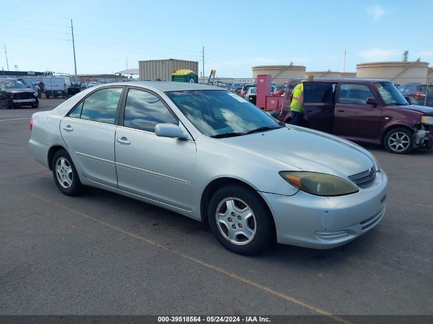 2002 Toyota Camry Le V6 VIN: 4T1BF32K12U013581 Lot: 39518564