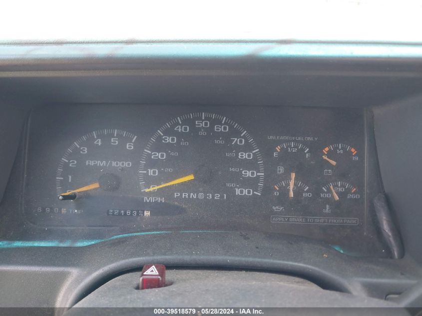 1999 GMC Suburban 1500 Sl VIN: 3GKFK16RXXG526596 Lot: 39518579