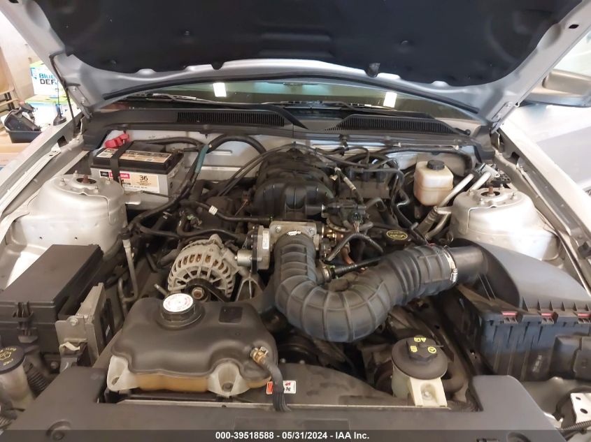 2007 Ford Mustang V6 Deluxe/V6 Premium VIN: 1ZVFT80NX75273422 Lot: 39518588