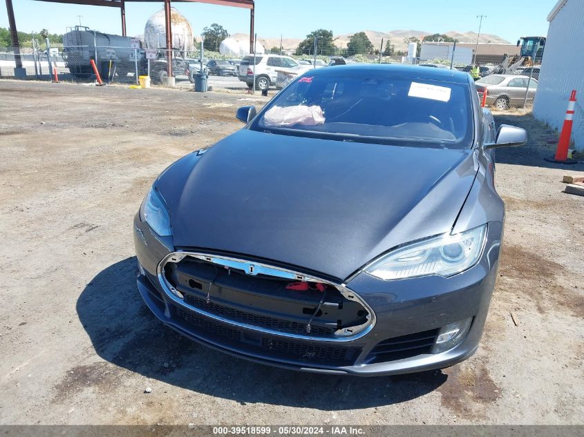 2015 Tesla Model S 85D/P85D VIN: 5YJSA1H44FF086474 Lot: 39518599