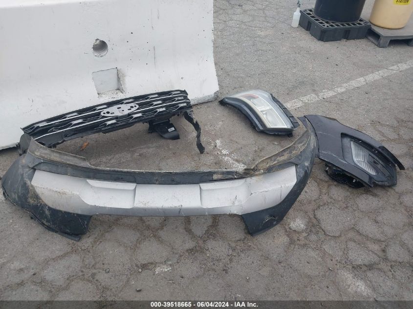 2017 Ford Explorer Sport VIN: 1FM5K8GT7HGC33726 Lot: 39518665