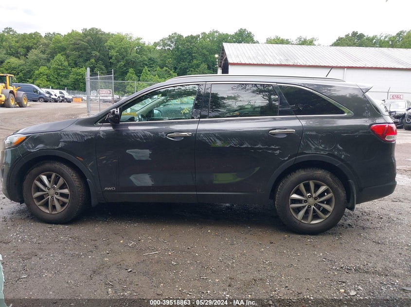 2016 Kia Sorento 2.4L Lx VIN: 5XYPGDA31GG166543 Lot: 39518863