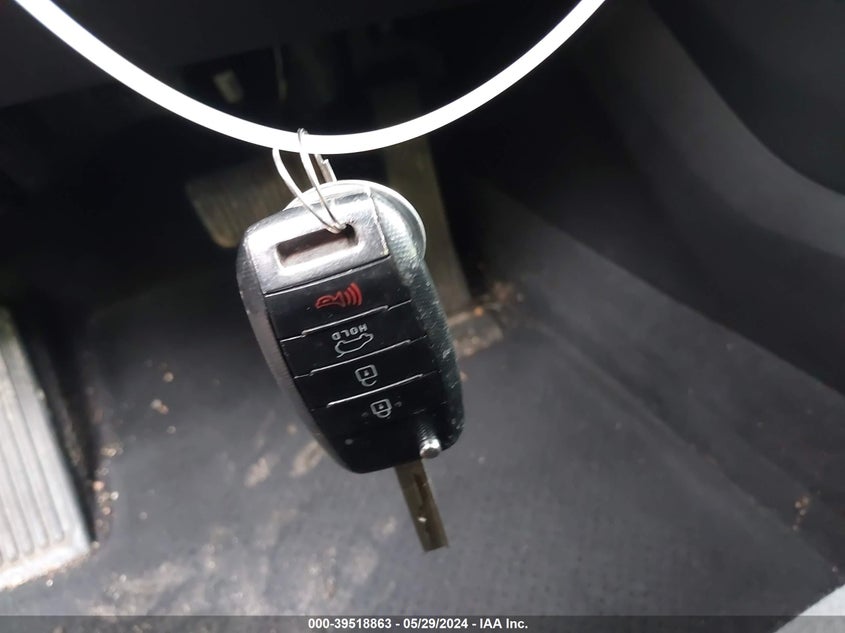 2016 Kia Sorento 2.4L Lx VIN: 5XYPGDA31GG166543 Lot: 39518863