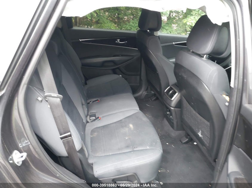 2016 Kia Sorento 2.4L Lx VIN: 5XYPGDA31GG166543 Lot: 39518863