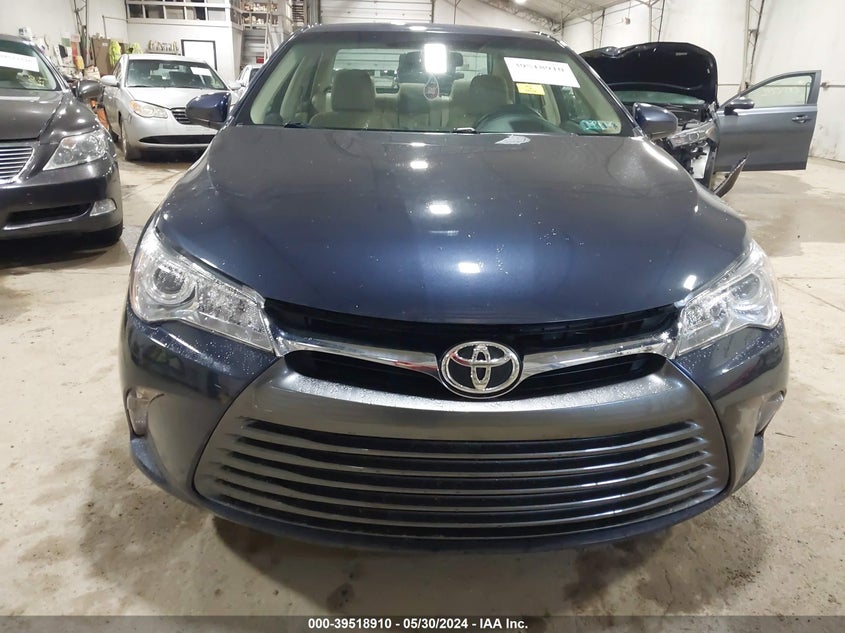 2015 Toyota Camry Le VIN: 4T4BF1FK6FR452527 Lot: 39518910