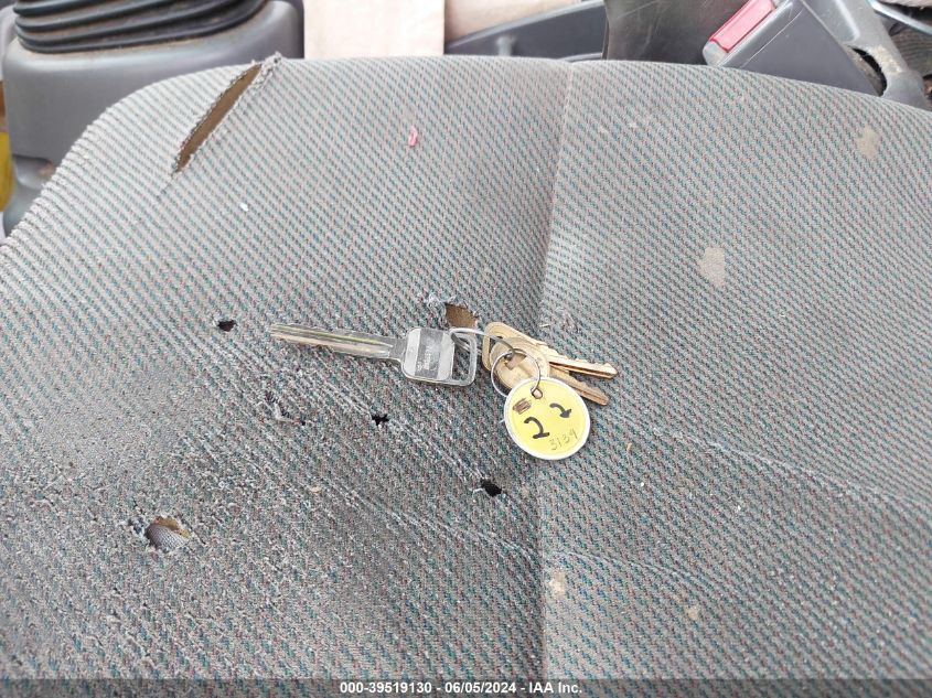 1999 Isuzu Npr VIN: JALB4B152X7013139 Lot: 39519130