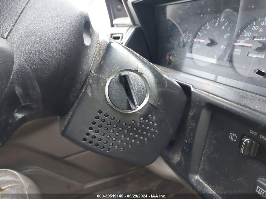 1993 Jeep Grand Cherokee Limited VIN: 1J4GZ78S6PC691492 Lot: 39519145