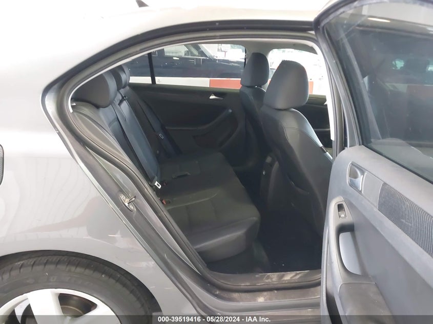 2012 Volkswagen Jetta 2.0L Tdi VIN: 3VW3L7AJ0CM409361 Lot: 39519416