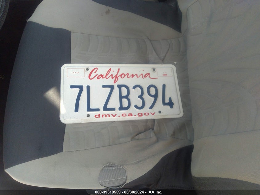 2015 Toyota Corolla Le VIN: 5YFBURHE7FP330198 Lot: 39519559