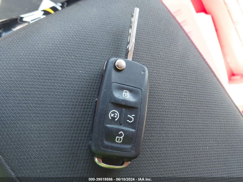 2018 Volkswagen Passat 2.0T Se VIN: 1VWBA7A30JC010418 Lot: 39519586