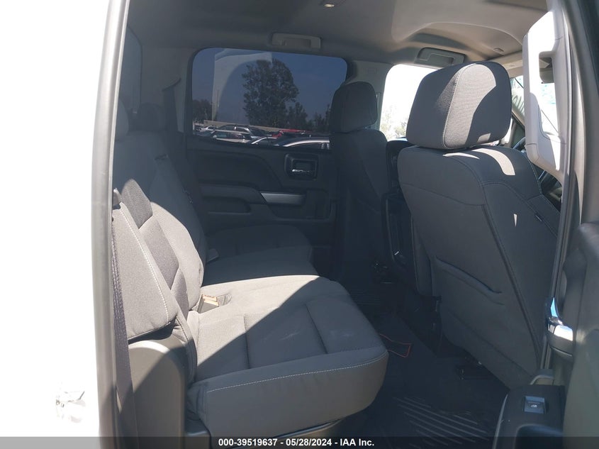 2018 Chevrolet Silverado 1500 2Lt VIN: 3GCUKREC4JG520427 Lot: 39519637