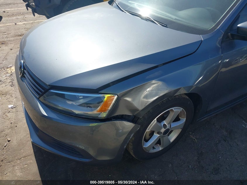 2012 Volkswagen Jetta 2.5L Se VIN: 3VWDX7AJ0CM323248 Lot: 39519805