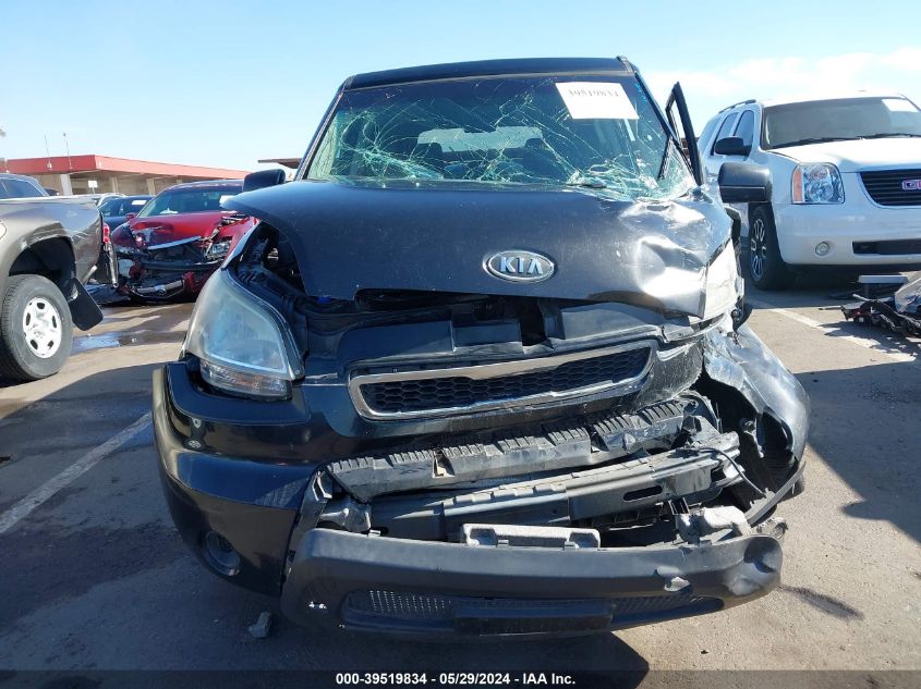 2011 Kia Soul + VIN: KNDJT2A25B7209431 Lot: 39519834